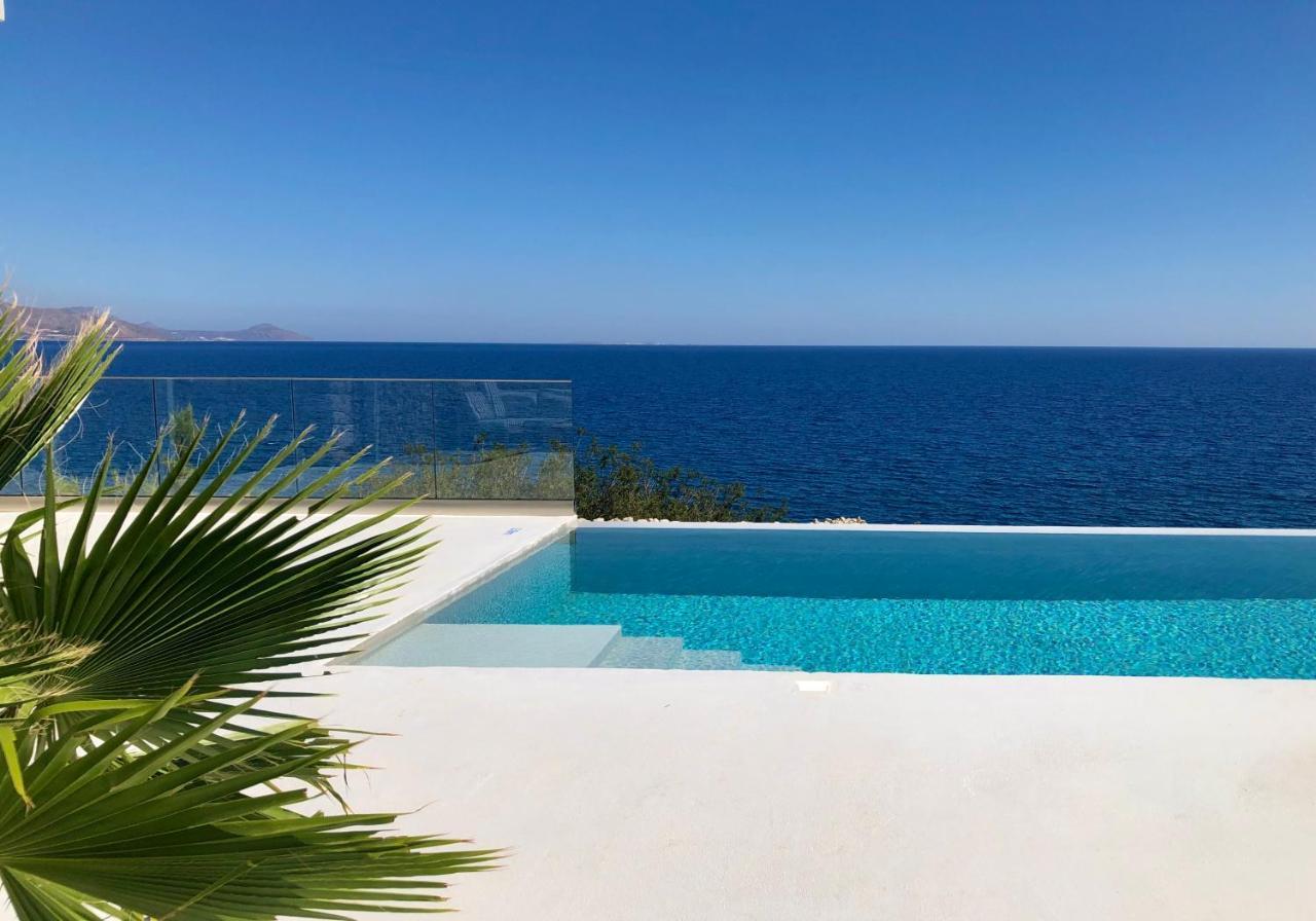 Kuro Beach House - Oceanfront Luxury & 25M Pool Achlia Extérieur photo