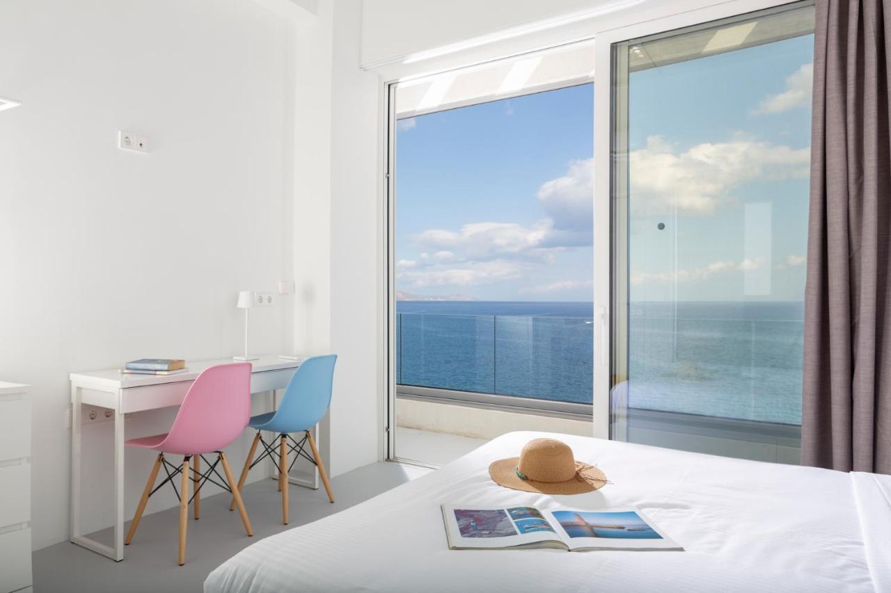 Kuro Beach House - Oceanfront Luxury & 25M Pool Achlia Extérieur photo